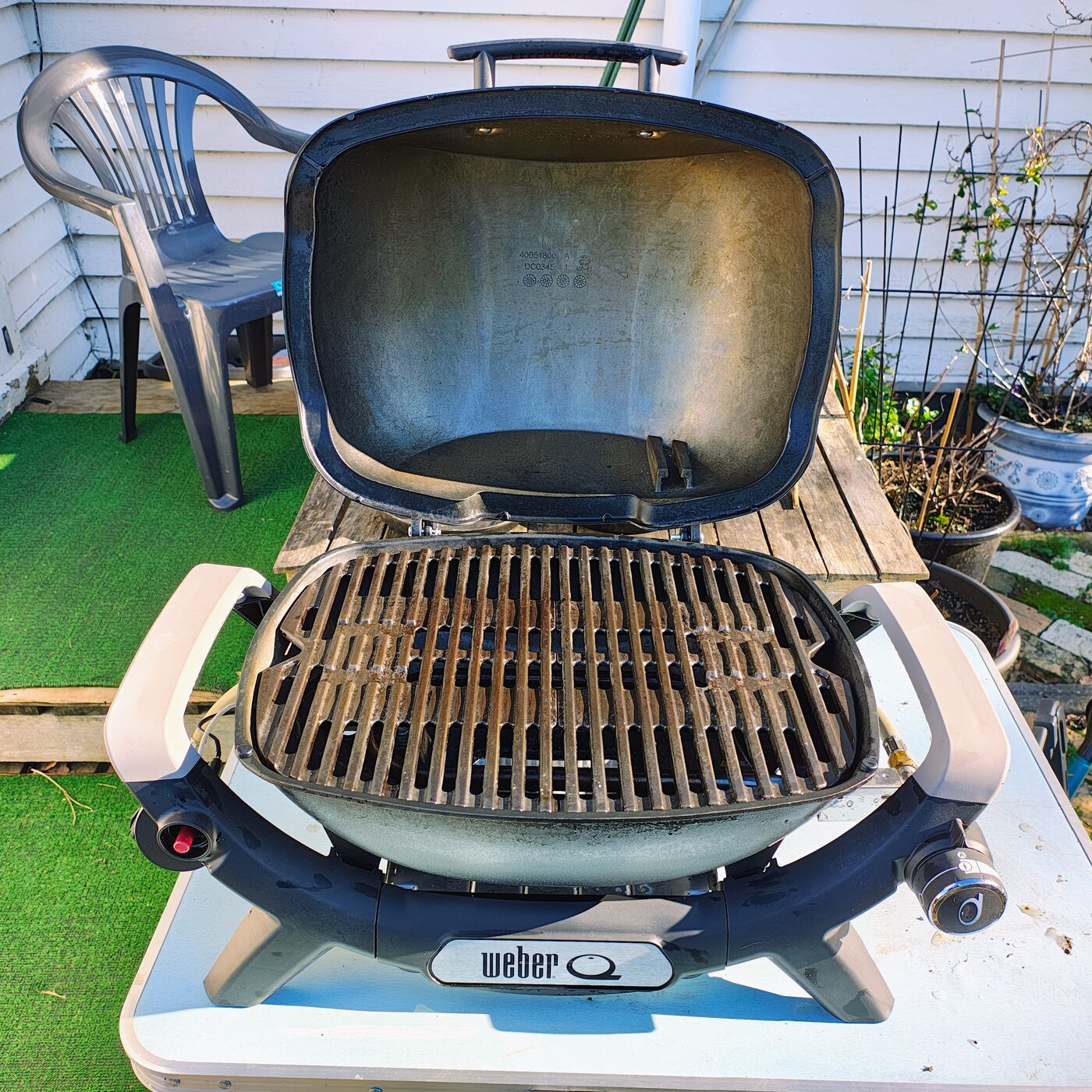 Weber Baby Q 1000N BBQ + Cover + Stand