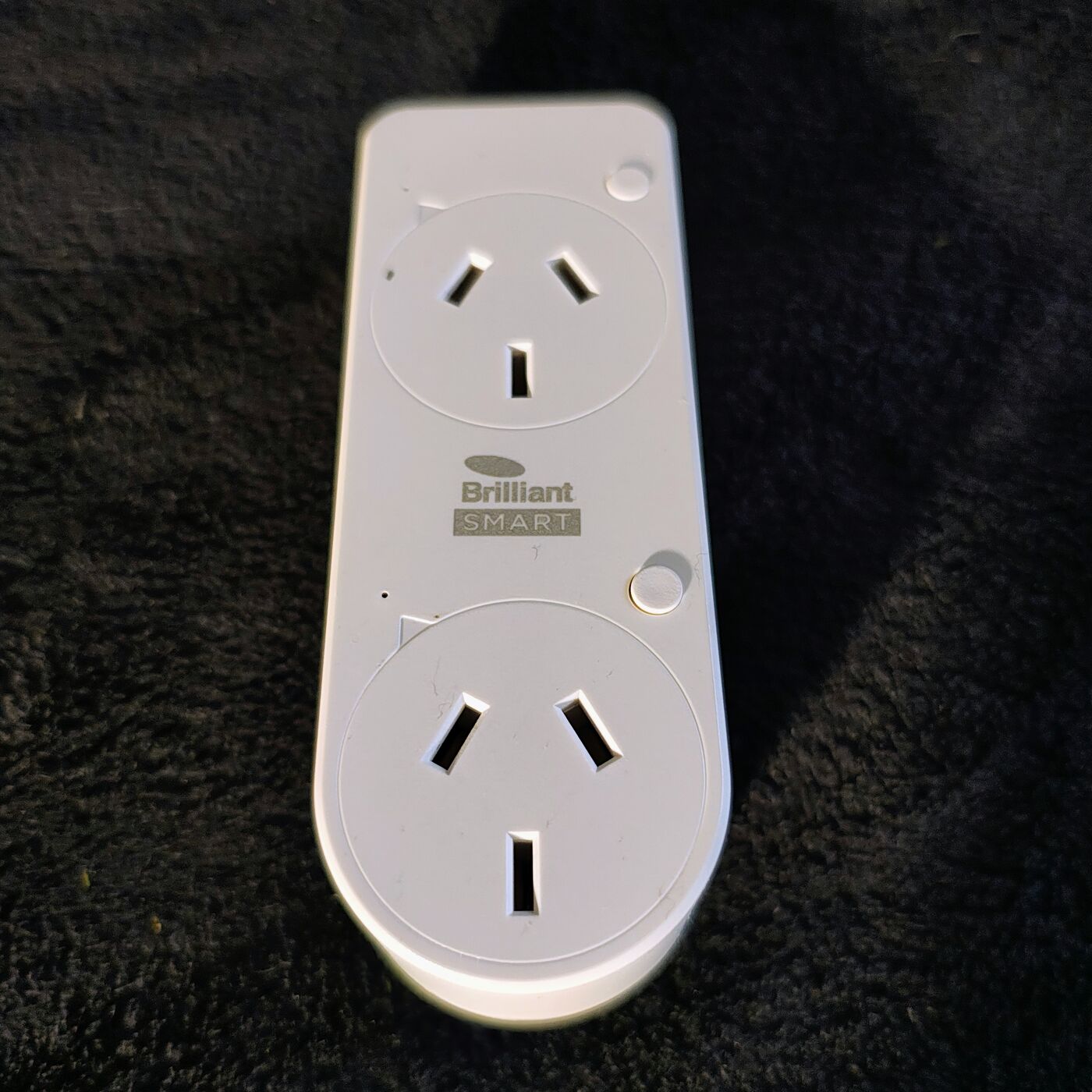 Brilliant Smart 21883 WiFi Double Wall Plug with USB-C & USB-A