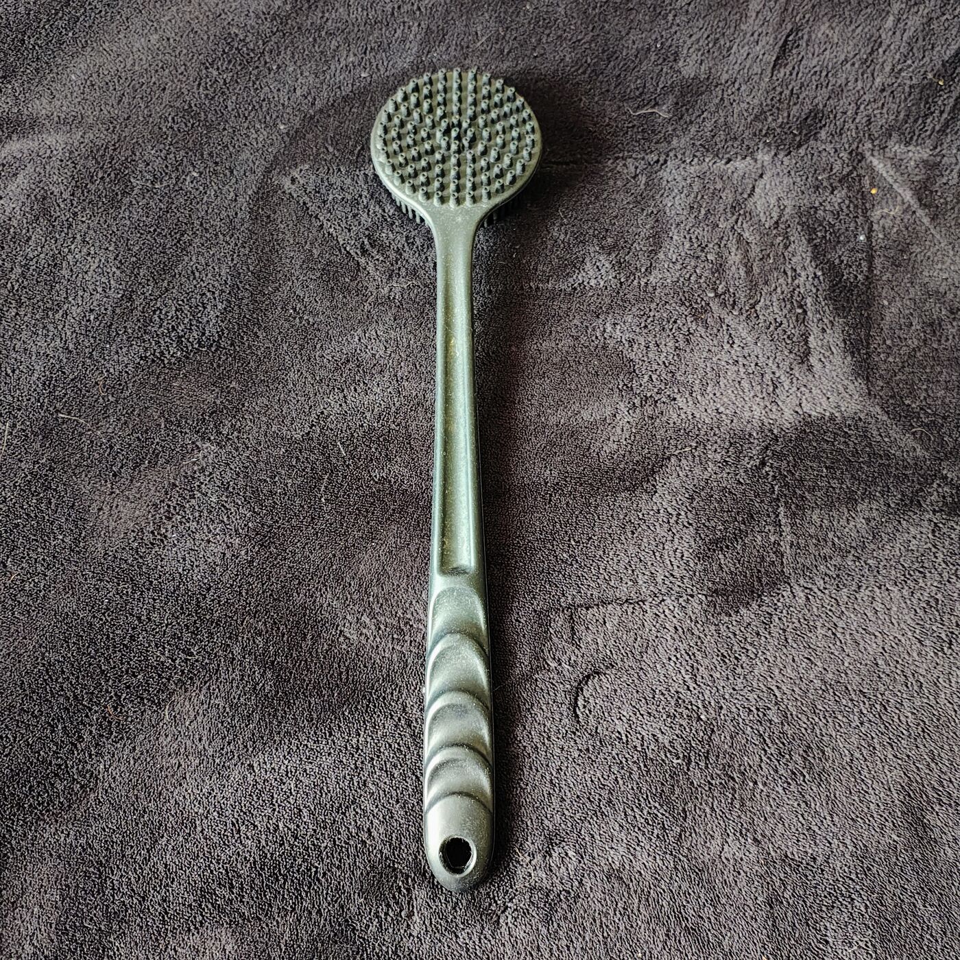 Long Handle Silicone Body Brush / Back Scrubber — 38cm