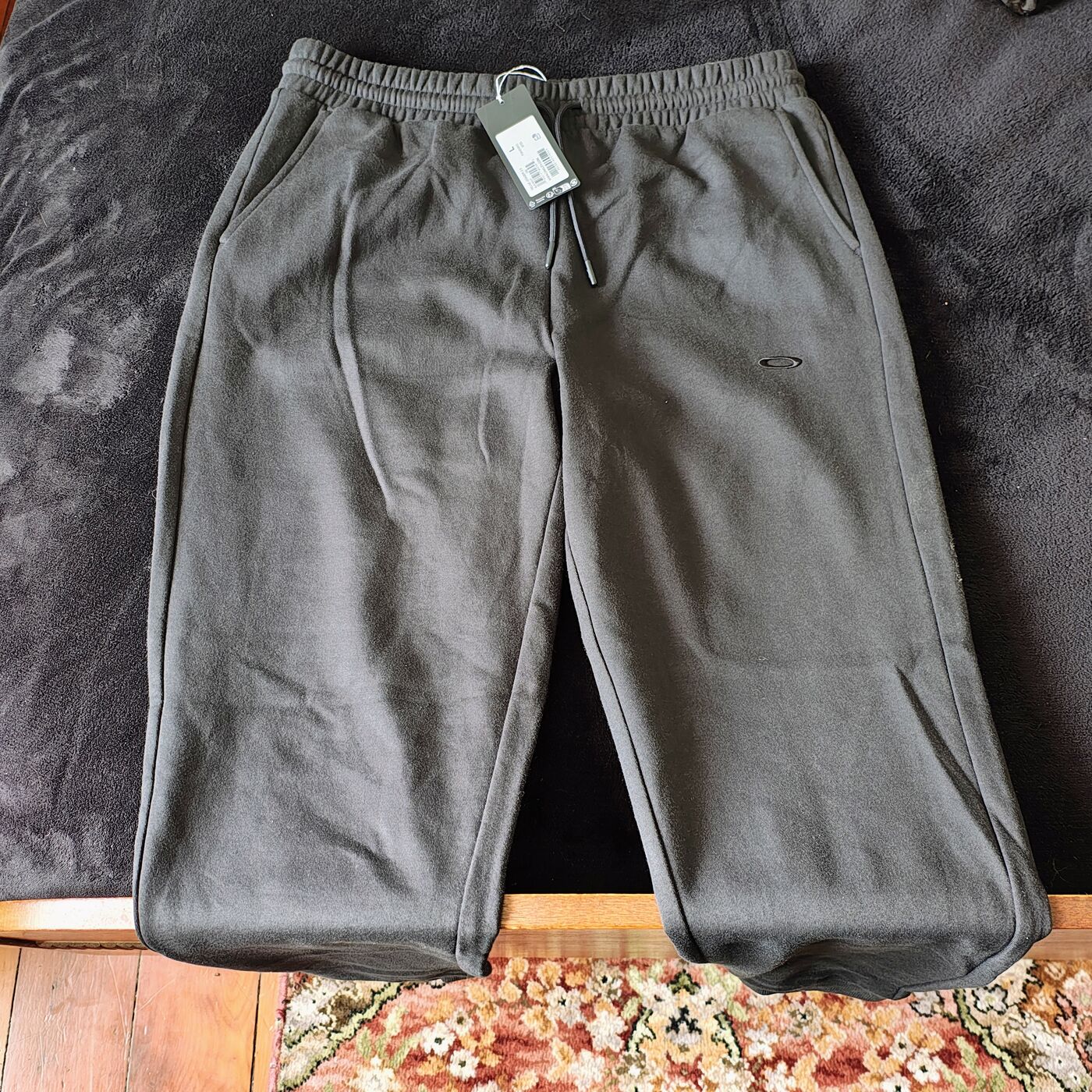 Oakley Relax Jogger 2.0 Track Pants — Men's Large, Blackout — NEW WITH TAGS